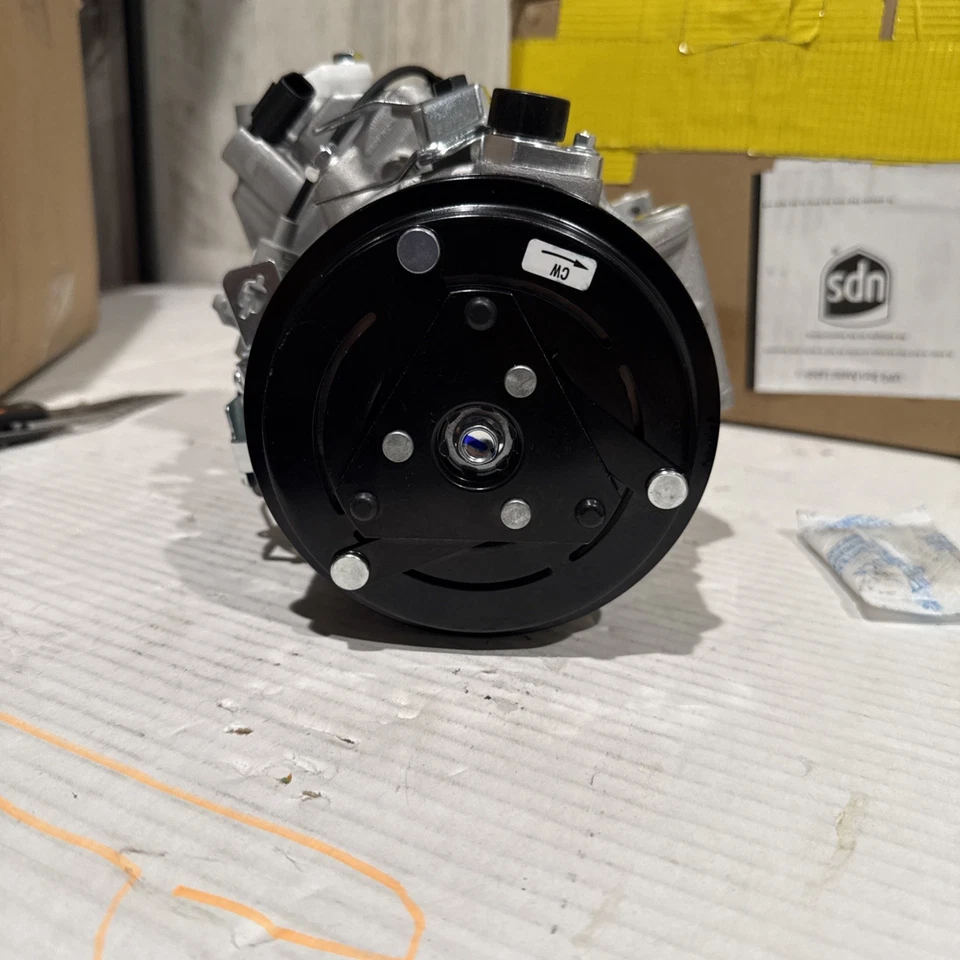 Compresor de aire acondicionado + embrague 1 pieza para Toyota Sienna Avalon Camry 2011 2012-2016 3,5 L Foto 4 de 4