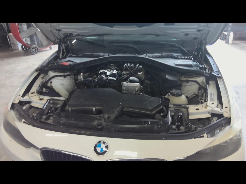 Used Front Right Door Assembly Front fits: 2014 Bmw 328I Sdn Front Right Grade A — 第 4/4 张图片