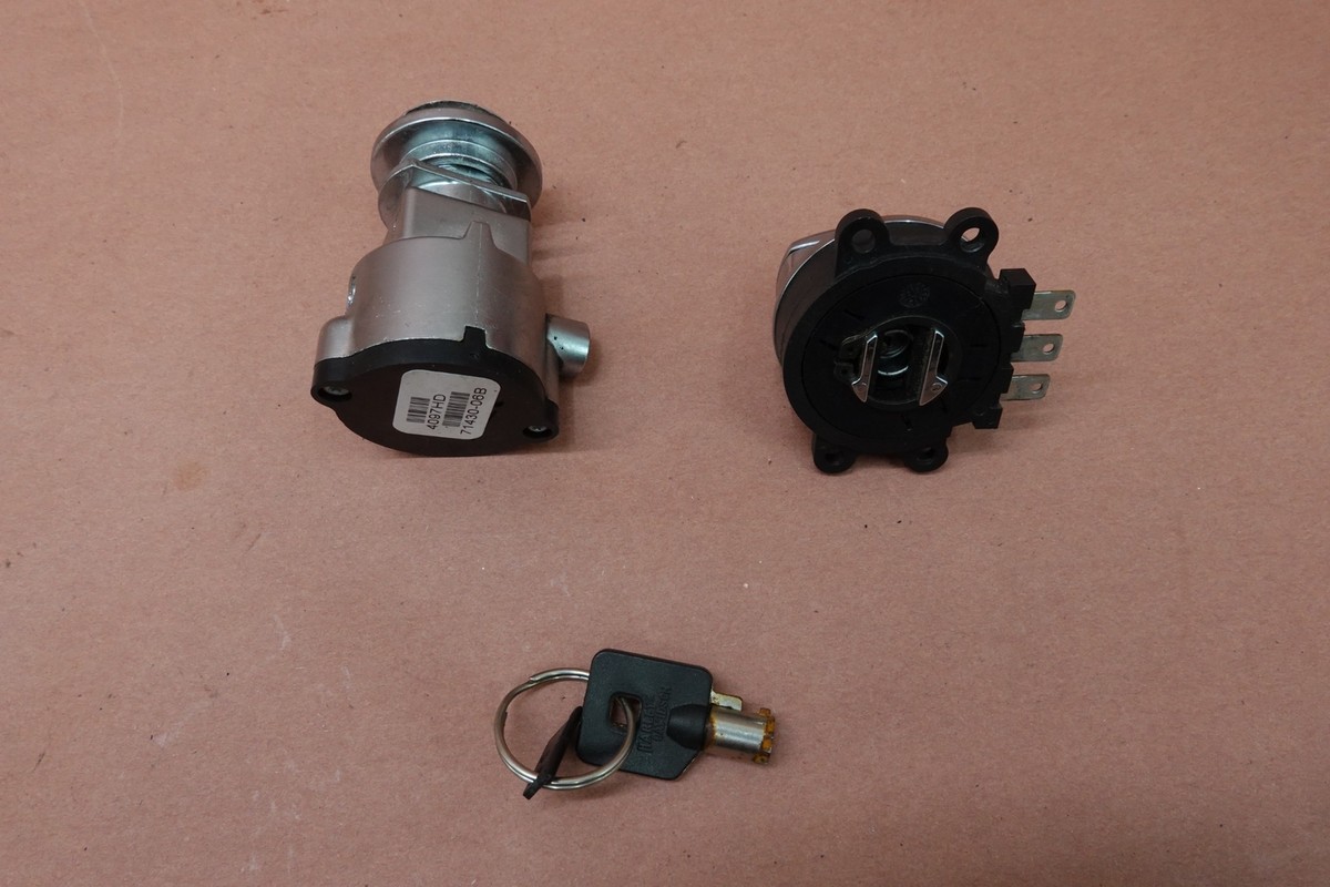 その他 LOCKDVD Amazon.co.jp: Kensington Simple Solutions コンビネーション