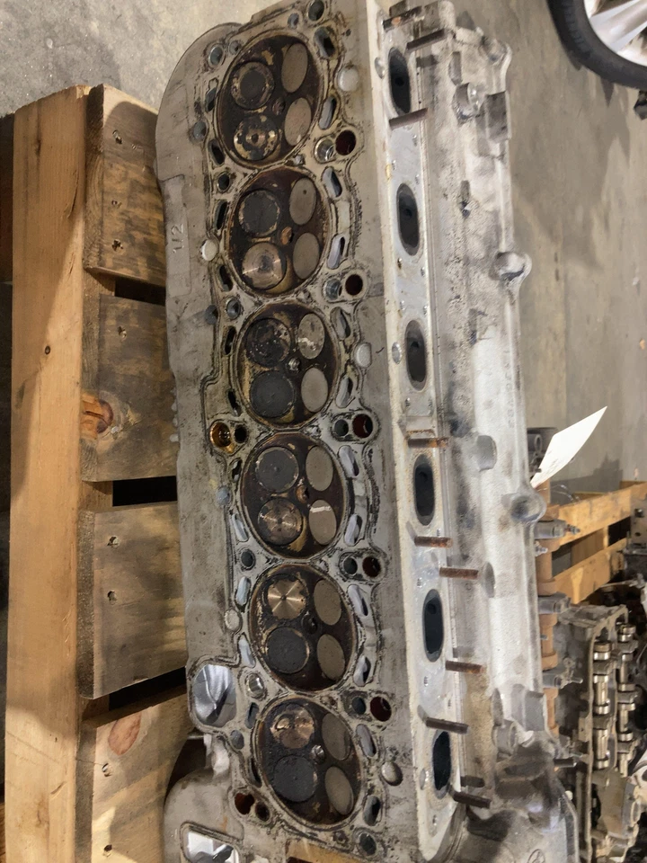 BMW 330I culata 2004 (3,0 L) 1436793 M52 Foto 2 de 3