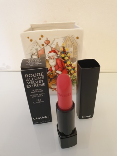 CHANEL 134 ECLOSION ROUGE ALLURE VELVET EXTREME INTENSE MAT LIP COLOUR NEW - Foto 3 di 6