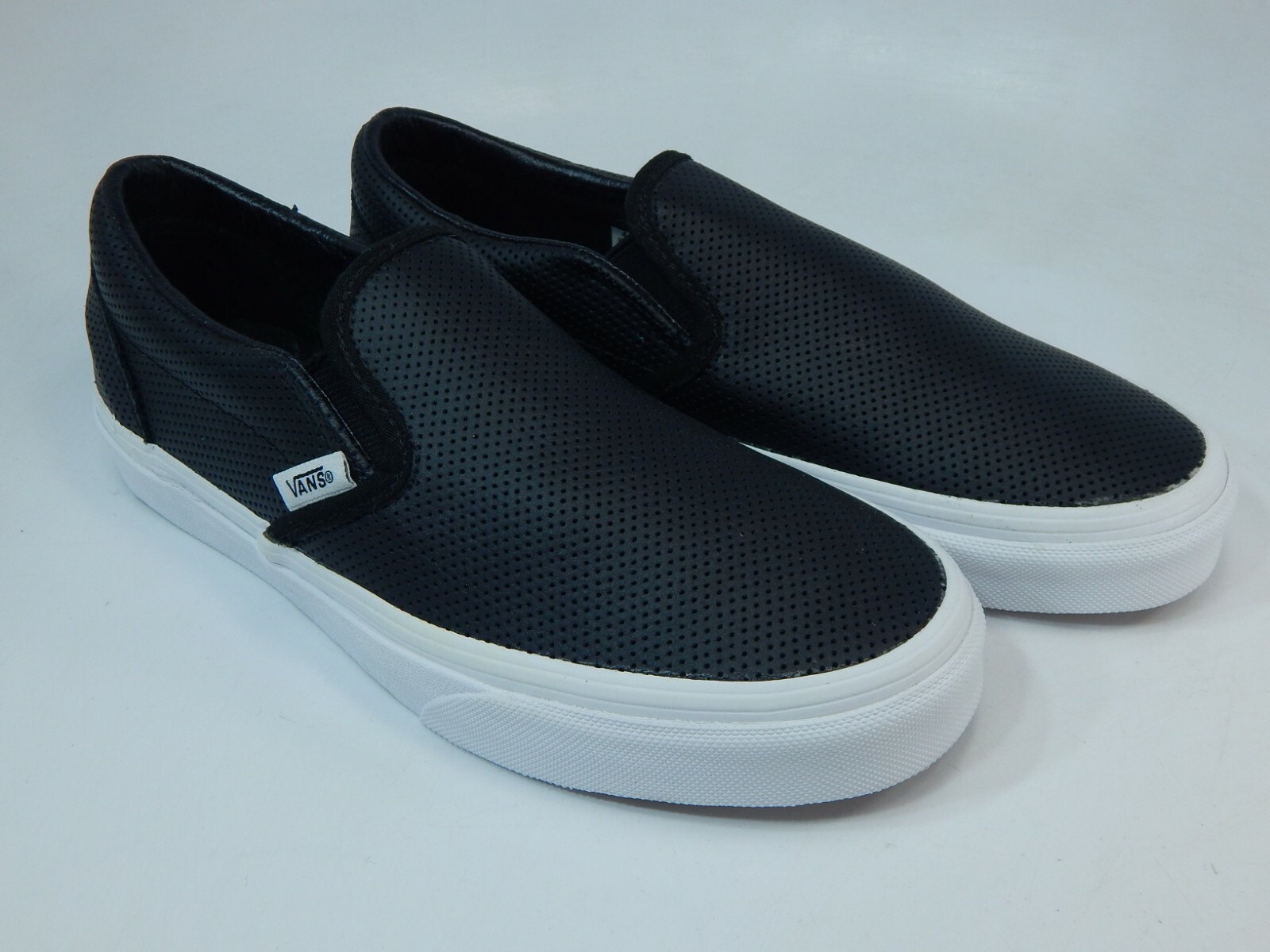 vans classic slip on leather