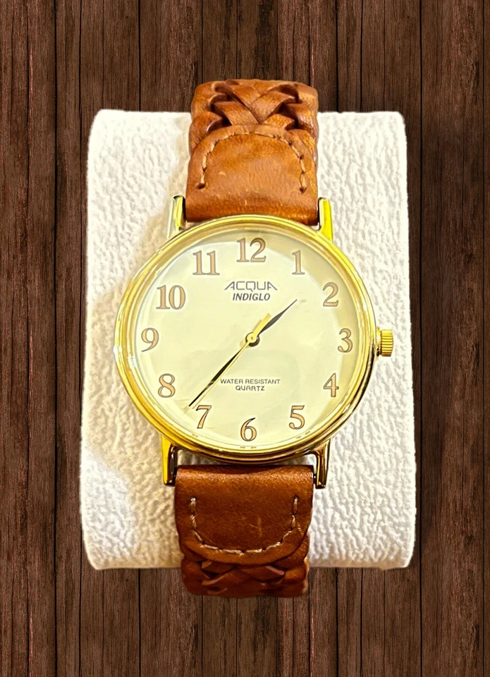 Водонепроницаемые кварцевые часы Timex Acqua Indiglo с подсветкой и коричневым кожаным ремешком - Изображение 2 из 4