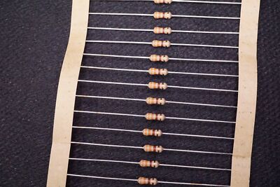 Lot of 100 CF1/4CT52R331J KOA Carbon Film Resistor 330 Ohm 5% 250mW 1/4W Axial
