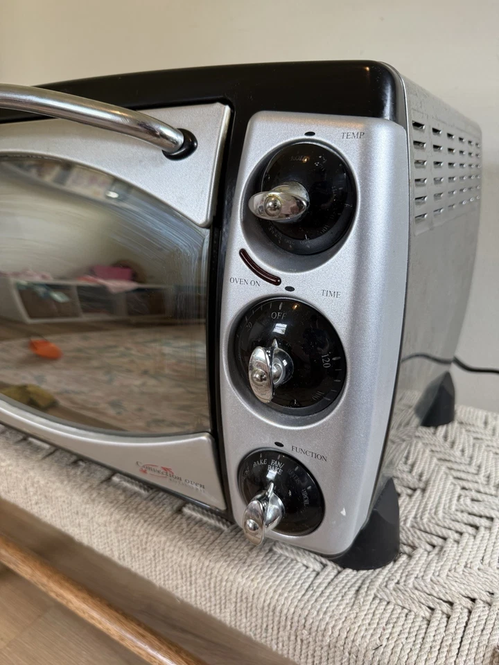 🍊DeLonghi Retro Convection Oven With Rotisserie | Model AR1070 21" x 16" WORKS! - Image 4 of 4