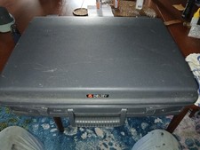 Delsey Club Hard Briefcase With Keys.