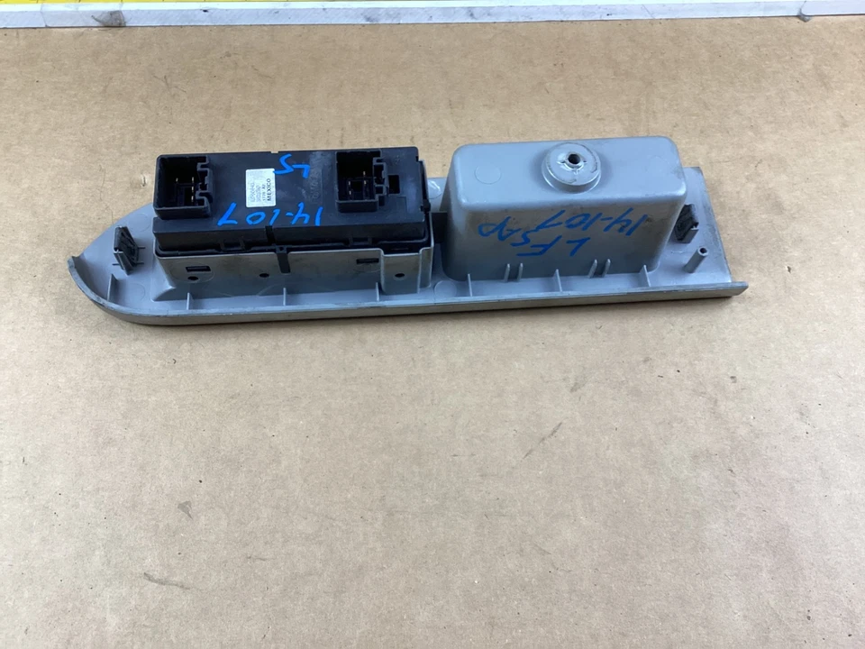 2008-2011 Mercury Mariner Front Left Driver Side Door Master Power Window Switch - Image 4 of 4