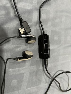 prada イヤホン PRADA - 極美品！プラダフォン PRADA イヤホン イヤフォンの通販