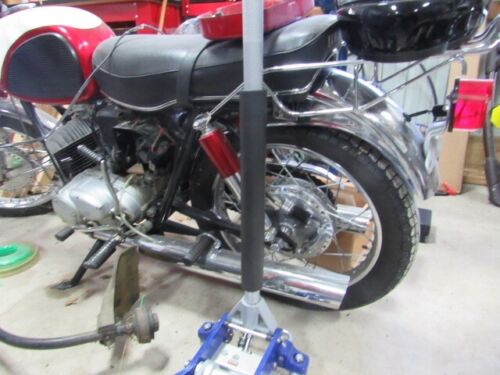 1966 Yamaha YDS-3 - Picture 2 of 10