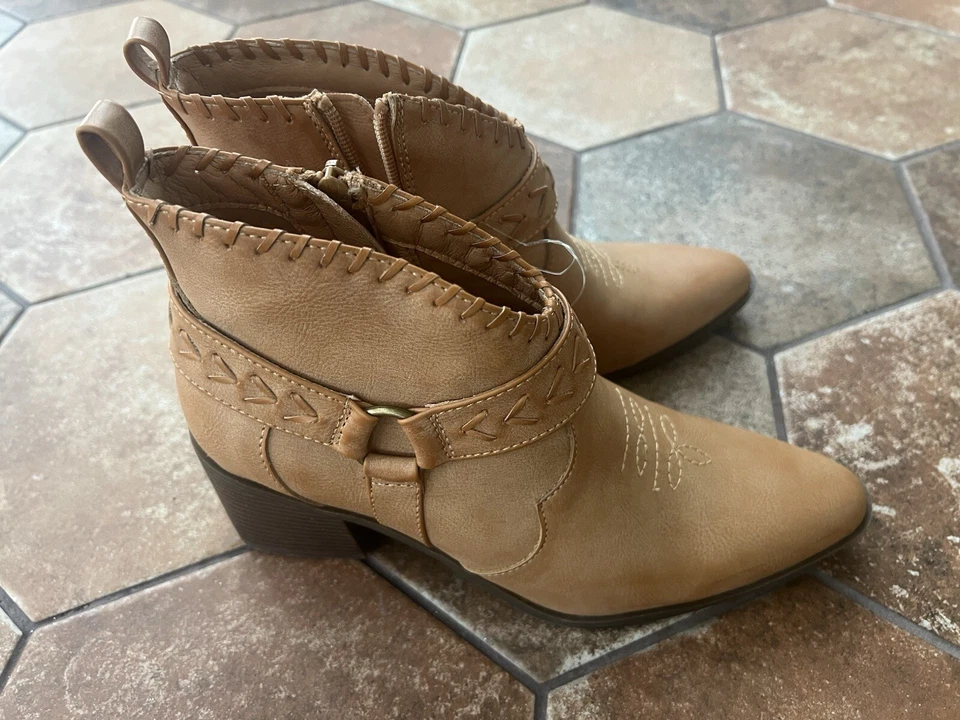 Frye Palma Stacked Heel Booties Light Tan Women's Size 8 NWT - Image 4 of 4