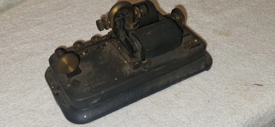 Antique/Vintage Telegraph Sounder Western Electric No. 21A 100 OHMS. Beautiful! - Image 3 of 4