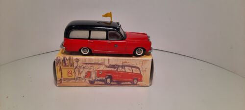 TEKNO of DENMARK MERCEDES BENZ 220 AMBULANCE 731 red black vintage car 1/43