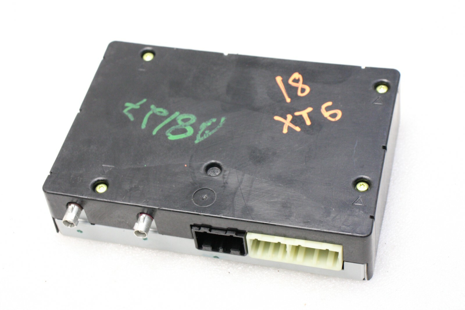 2018 CADILLAC XT5 ONSTAR COMMUNICATION CONTROL MODULE USED OEM #33A