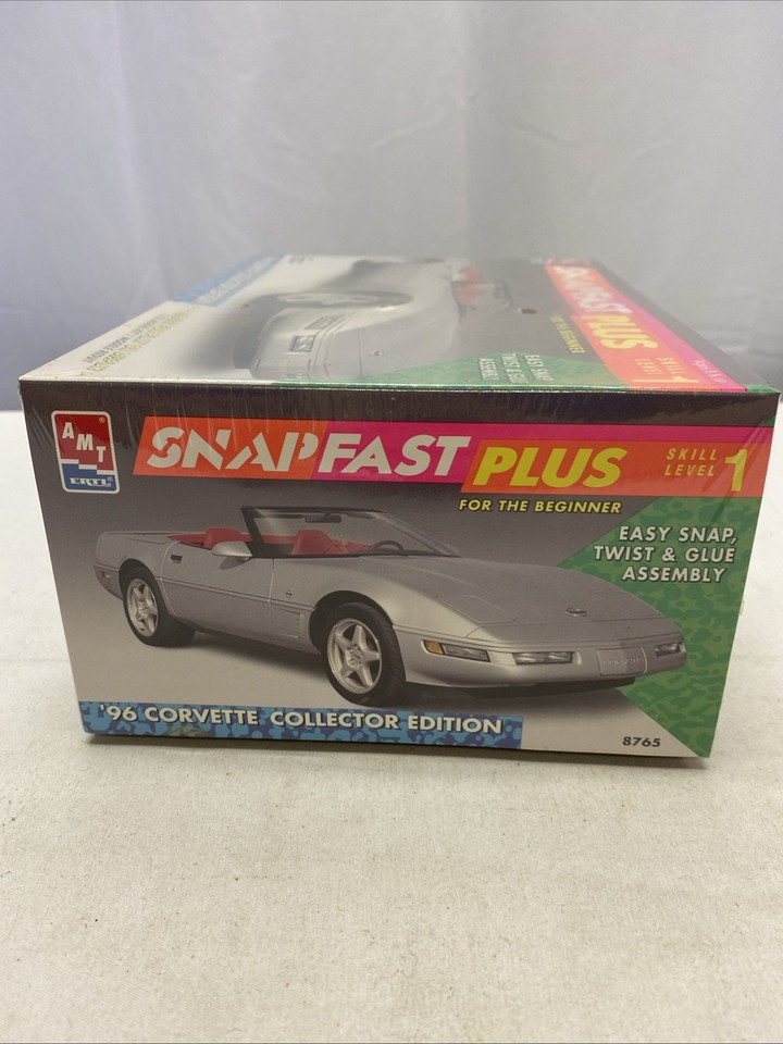 AMT/ERTL 1996 Chevrolet Corvette Collector Edition Snapfast Plus 1:25 ...