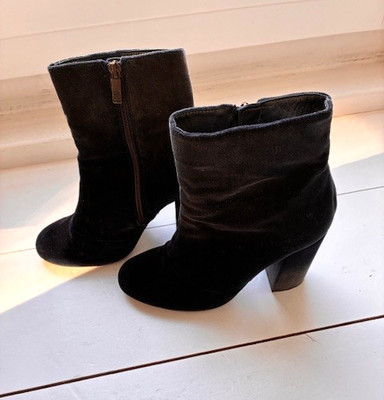 Navyboot Damen Stiefelette Gr. 40 samt dunkelblau, absolut neuwertig 1x getragen