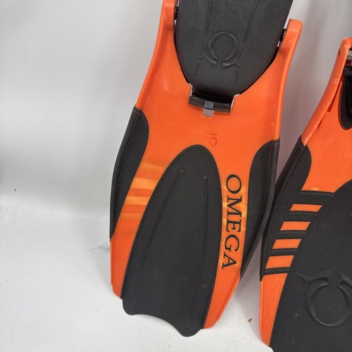 LARGE Omega Amphibian Flip Fin, (9/11), Black/Orange - Great condition - Picture 3 of 9