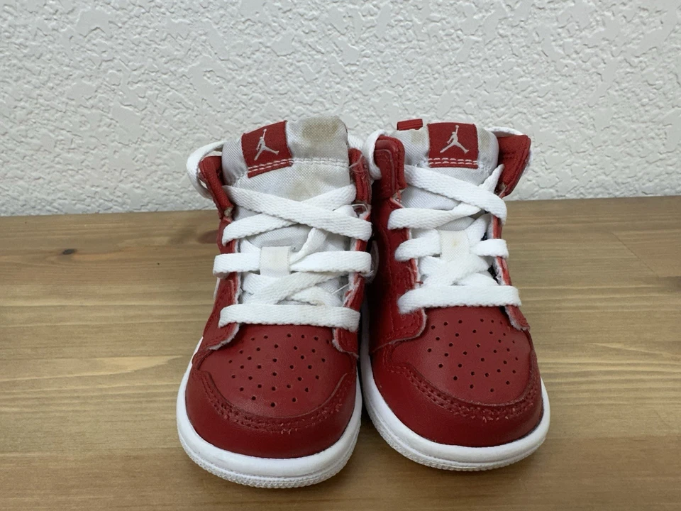 Nike Air Jordan 1 Retro High Shoe Baby Toddler 4C Red Sneakers Golf Putter Cover - Image 3 of 4