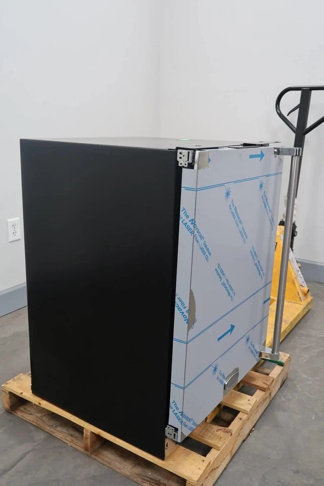 Marvel 5,1 куб. фута Встроенный компактный холодильник из нержавеющей стали со счетчиком глубины MP24RAS4LS - Изображение 4 из 4