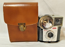 Vintage Kodak Brownie Starmite 127 Roll Film Camera with Carrying Case UNTESTED