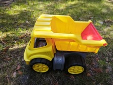 BIG Kipper, Sandspielzeug, Baufahrzeug, gelb