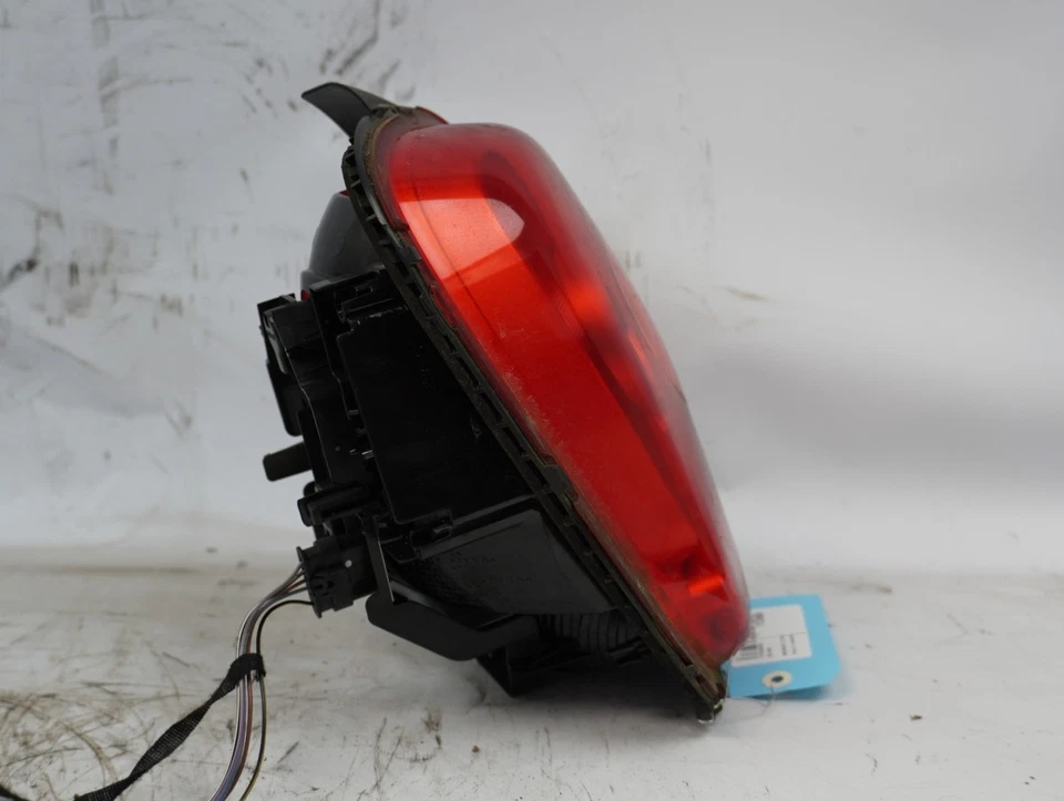 Feu arrière gauche occasion MINI MINI III Phase 1 - 1.5i 136ch - - Imagen 2 de 4