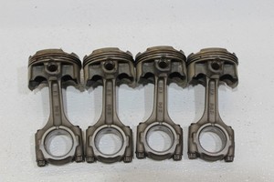2004-2005 Suzuki Gsxr600 Gsx-r600 Engine Motor Connecting Rods