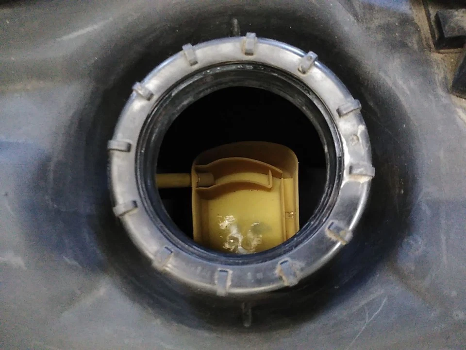 BMW 323ic E36 Fuel Gas Tank Reservoir Fits 1995 1996 1997 1998 1999 95 96 97 98 Foto 4 de 4