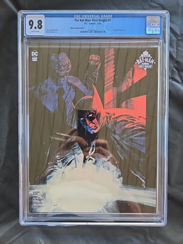 THE BAT-MAN FIRST KNIGHT #1 / Phillips (1:25) Variant CGC 9.8