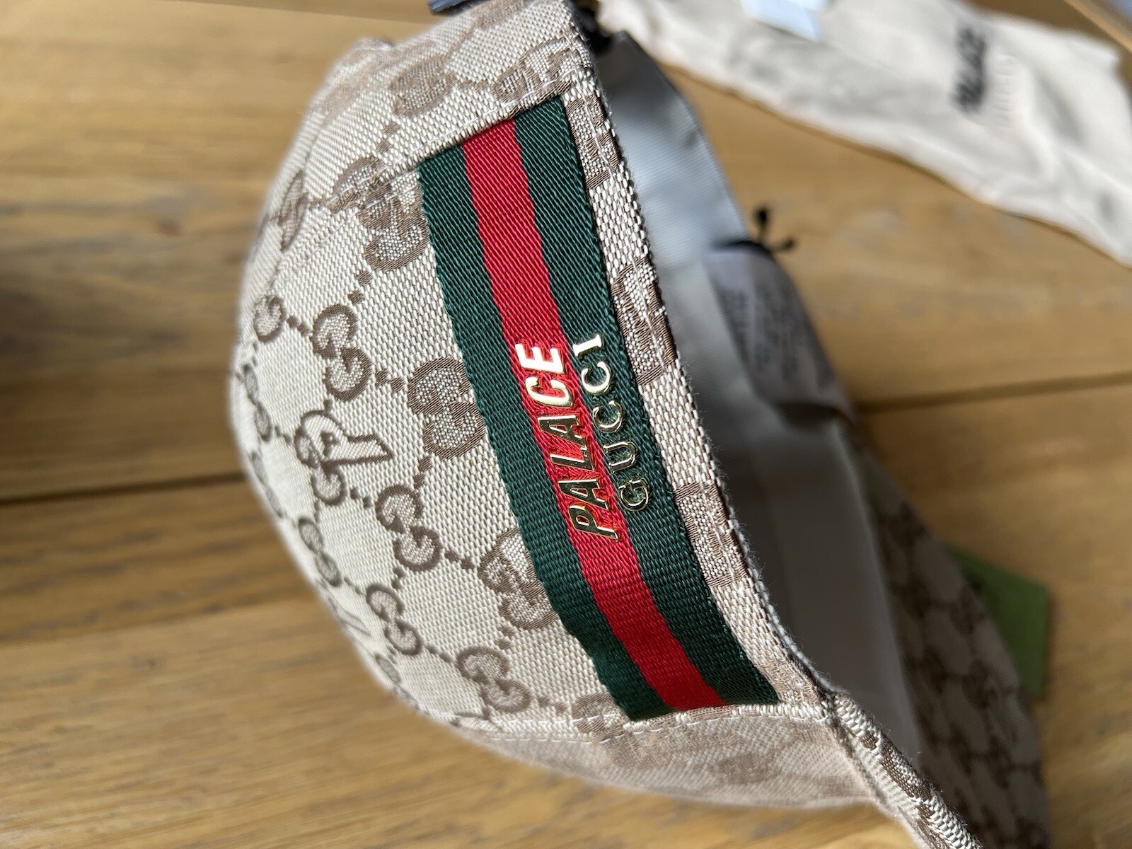 Gucci x Palace Cup In size L image 2