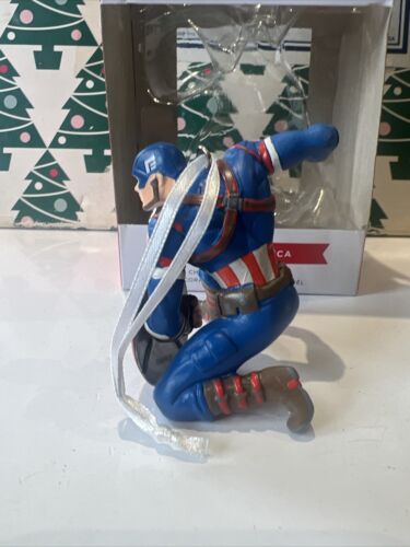 Captain America Marvel Christmas Tree Hallmark Ornament New In Box. - Picture 12 of 19
