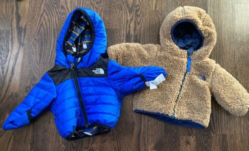 Lot Of TWO REVERSIBLE The North Face Infant Puffer Jackets Size 0-3 Months - Picture 1 of 9