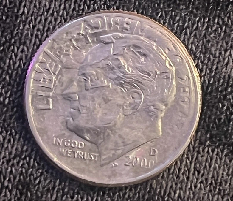 2000 D Roosevelt Dime - 多个错误 - 极为罕见的一种 — 第 2/4 张图片