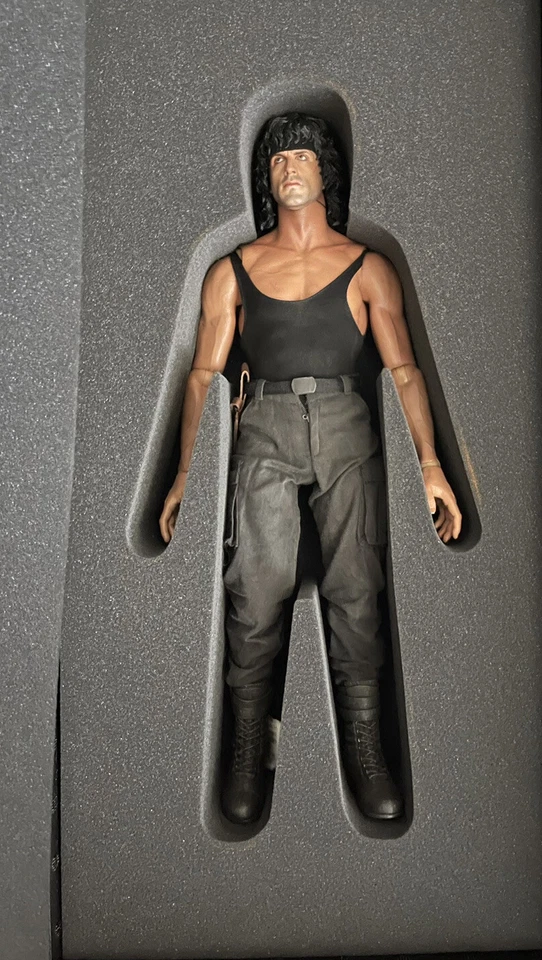 Figura Enterbay RAMBO III escala 1/4 Stallone HD obra maestra - 2012 - caja abierta Foto 3 de 4