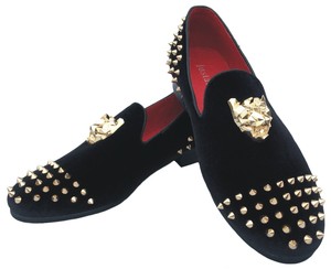 dress shoes spikes