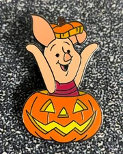 Disney Pumpkin Pals Mystery Pin - Blind Pack 2025 - Halloween - PIGLET ONLY