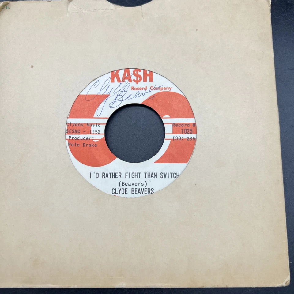Ka$h record company Clyde Beavers SIGNED 7in record I’d rather fight than switch - Image 4 of 4