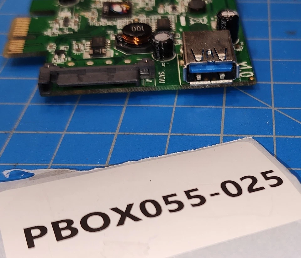 SIIG JU-P40212-S1 DP USB 3.0 3-Port PCIe Network Adapter Low Profile - Image 3 of 4