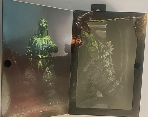 NECA 65th Celebration GODZILLA Vs BIOLLANTE Action Figure NEW - Picture 2 of 7