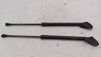 689500D022 Dämpferstange der Hintertür. Rechts TOYOTA YARIS 1.3 (FRP) Ber.