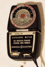 Vintage GE Light Meter Type DW-68 SN H82539 w/Lanyard