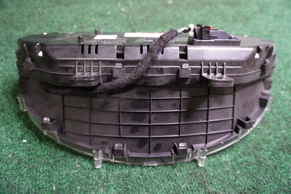 GMC TERRAIN 2019 velocímetro calibre clúster OEM 84562497 102.567 millas Foto 2 de 4