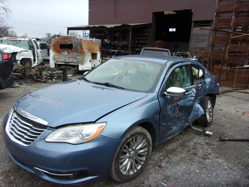 Б/у переключатель зажигания подходит: 2011 Chrysler 200 класса A - Изображение 2 из 4