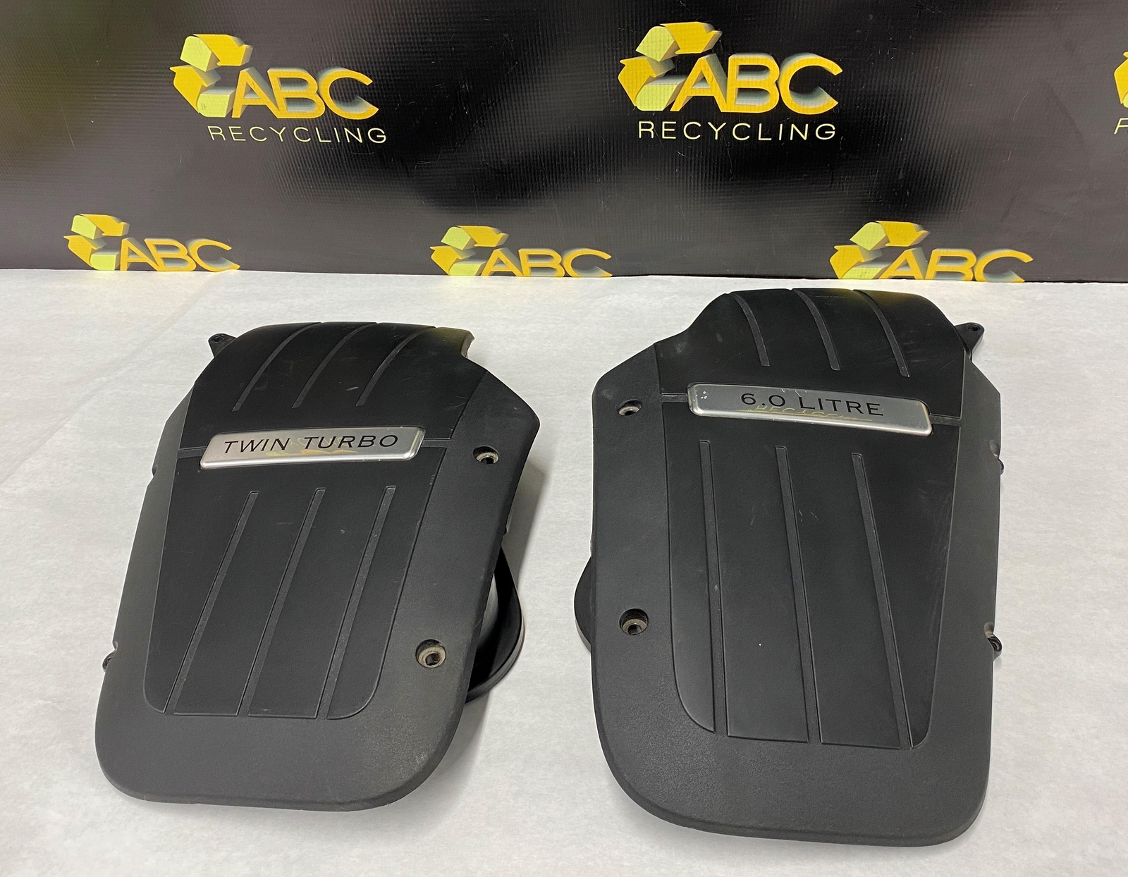 2007 Bentley Flying Spur Air Intake Upper Filter Housing Set (2) OEM