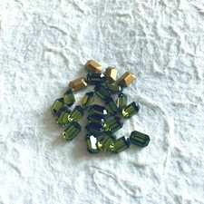 L13 Vintage Swarovski octagons Art. 4600 6x4mm olivine gold foil 24