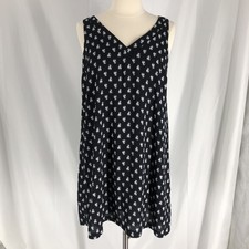 Loft Dress Women's Medium Floral V-Neck Sleeveless Shift Short Printed Black