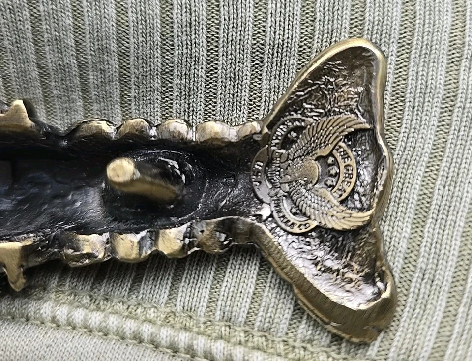 Hebilla de cinturón de langosta/cangrejo de río de latón Blue Bayou, vintage 1981 Foto 3 de 4