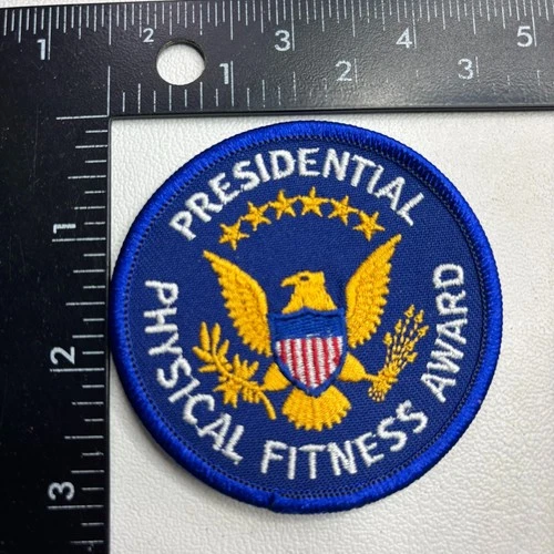 NOS Eagle USA Shield PRESIDENTIAL PHYSICAL FITNESS AWARD Embroidered Patch 00!H