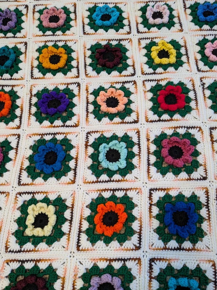 Manta afgana cuadrada de crochet abuela hecha a mano flores levantadas 3D 78"X65" Foto 4 de 4