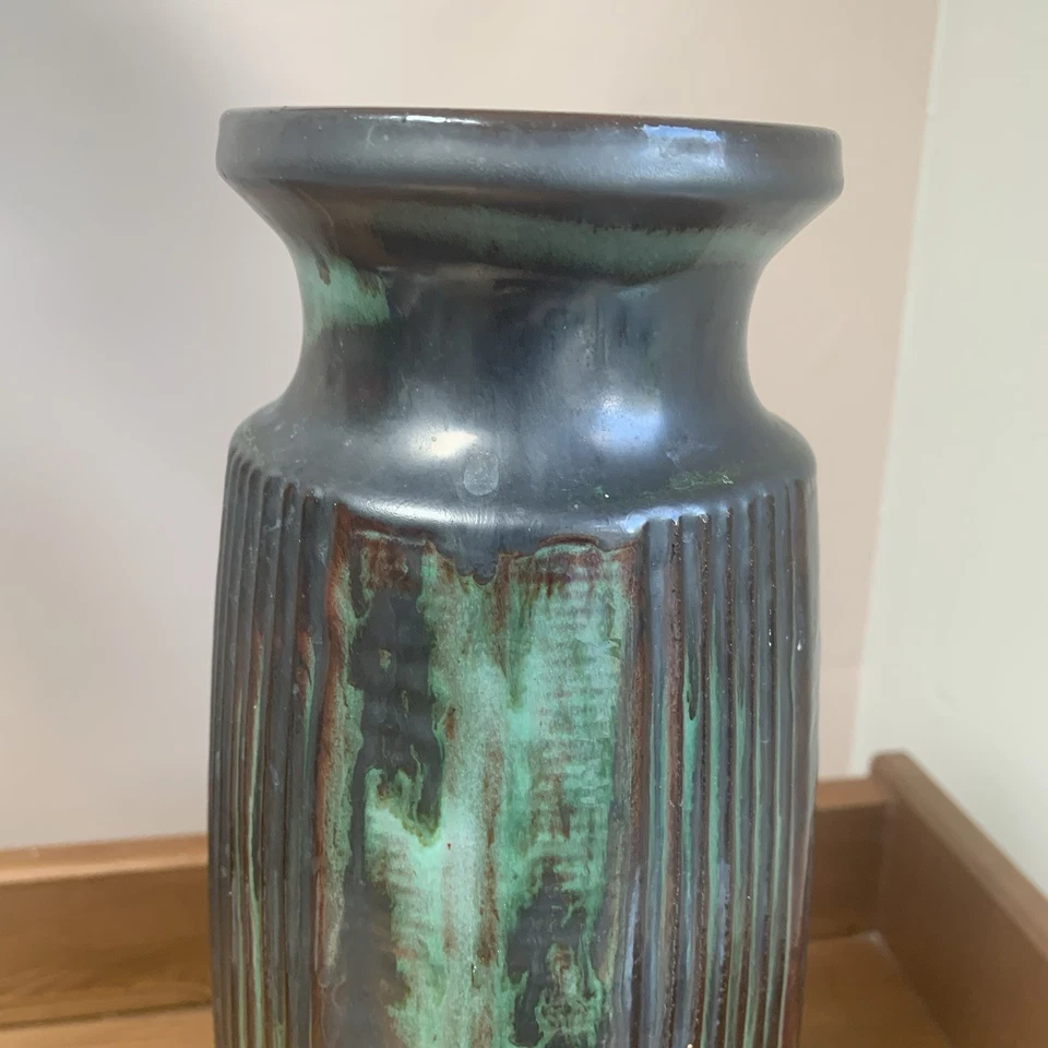 Vintage Llangollen Studio Pottery Vase Made In Wales Tall Green Black Glaze 70s - Image 2 of 4