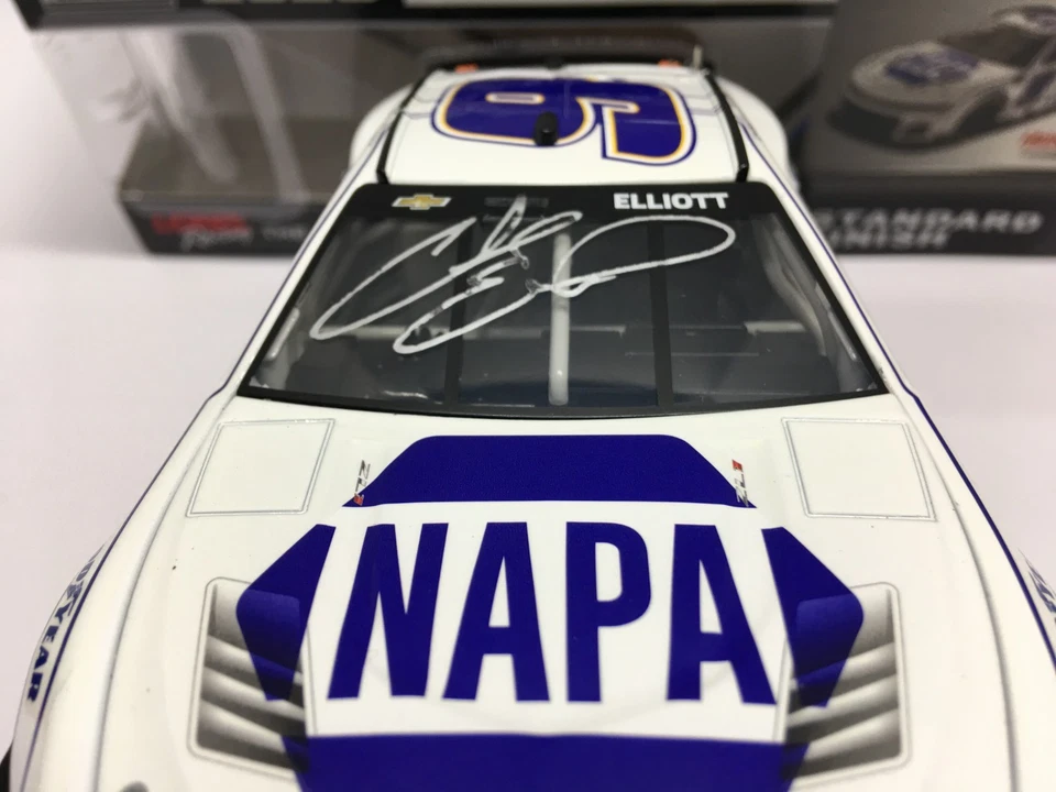 CHASE ELLIOTT AUTOGRAPHED NASCAR DIECAST #9 NAPA WHITE 2025 CHEVY 1/24 - Image 2 of 4